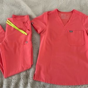 Figs scrub sets Tops: XS Pants: XS/P: Coral, purple lilac, Shocking pink, Jade